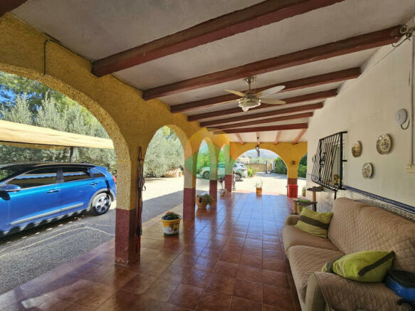 5 Bedroom Country house For Sale-CALA03-2