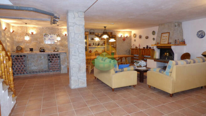 5 Bedroom Country House For Sale-PURIAS02-2