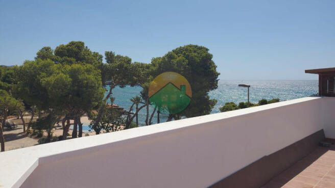 3 Bedroom Semi-Detached For Sale-ISLA58-1