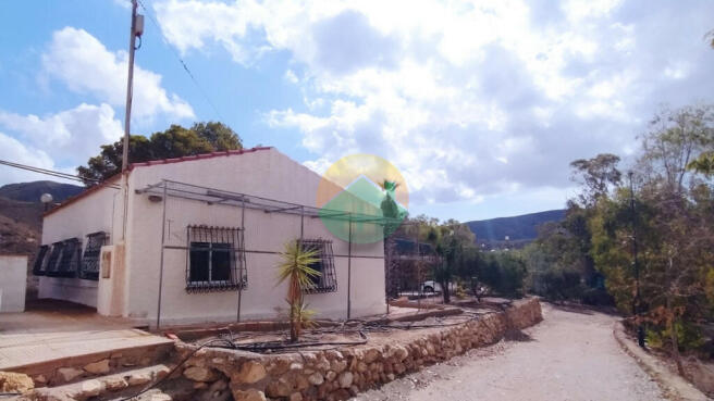 2 Bedroom Country House For Sale-VAL03-1