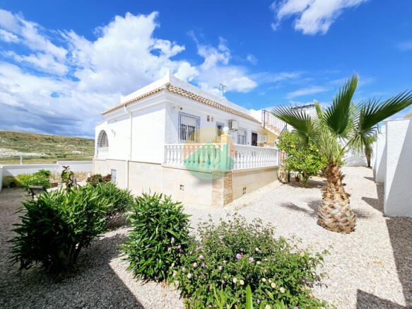 2 Bedroom Detached For Sale-FOD365-2
