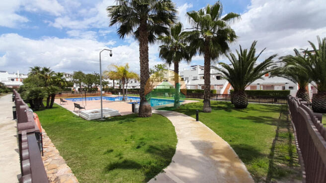 3 Bedroom Ground floor Apartment For Sale-PW60-1