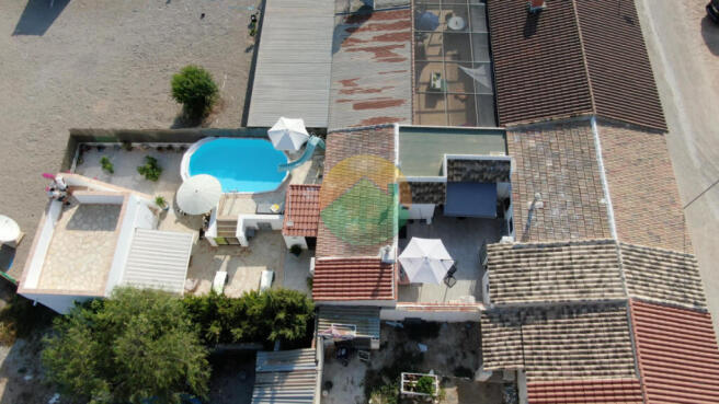 4 Bedroom Terraced For Sale-PAR17-1