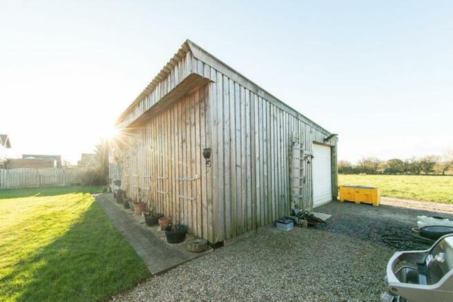 Outbuilding/Workshop