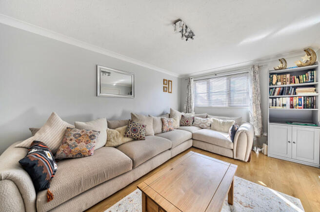 1364095-8-68e66d6...