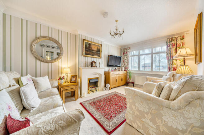 1396750-4-6965076...