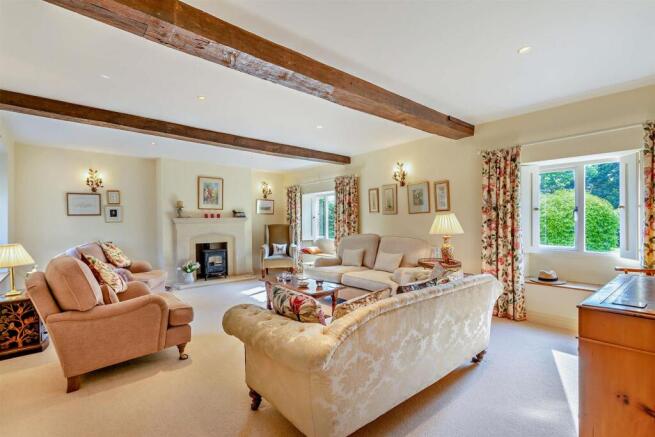 8645747-interior03-800.jpg