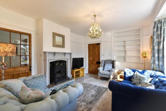 Living Room.JPG
