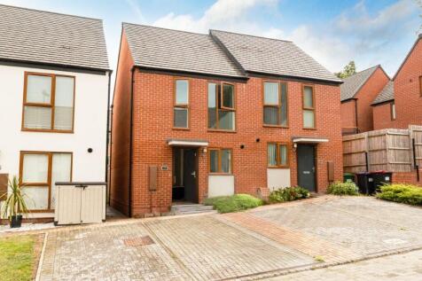 Oak Trees Avenue, Telford, Shropshire, TF1