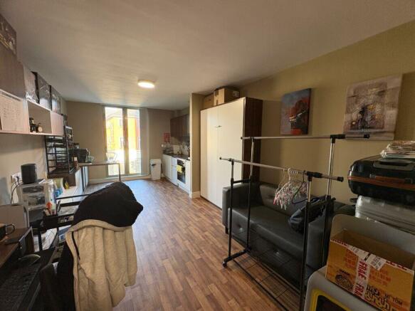 Photo 3