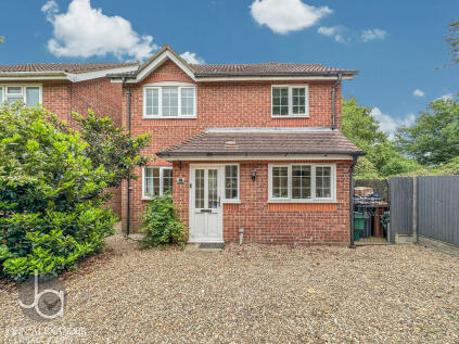 Stable Close, Stanway