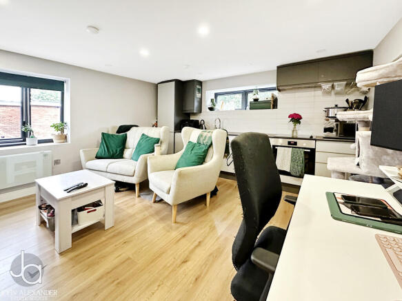 20250903_09363663...