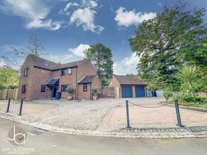 Greenwood Grove, Colchester