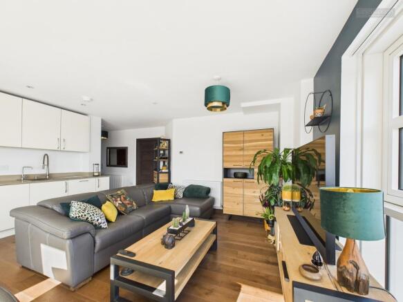 Kitchen/Living Area