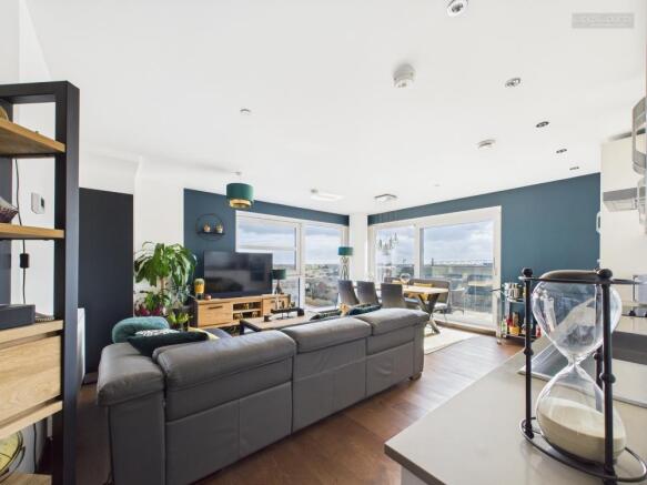 Kitchen/Living Area