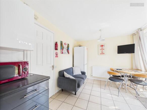 Communal Kitchen/Living Area