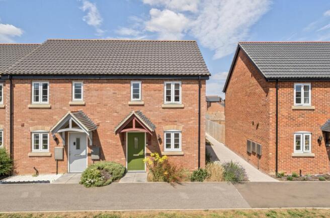 -686e15f08f7d9-l-1318234-2-686d36c13d8a9-ARW