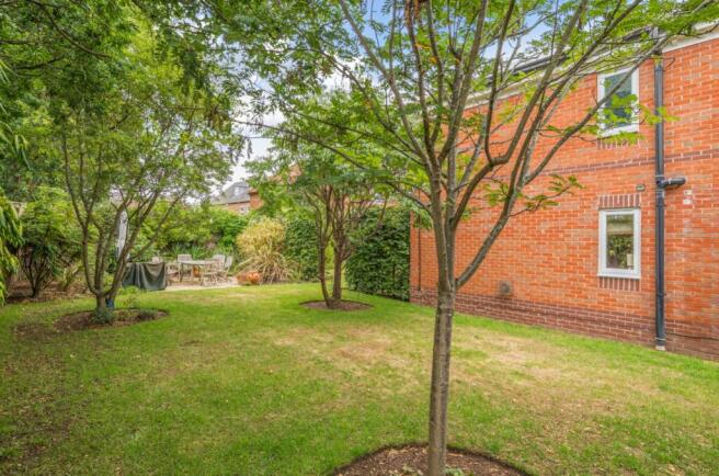 1328956-3-68816ce252777