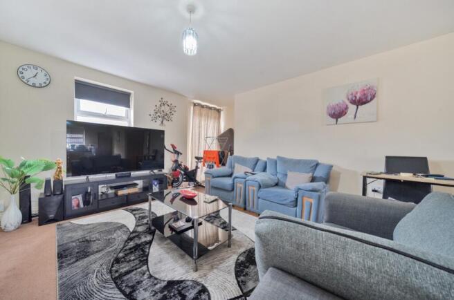 1350488-4-68c1e943f3905-ARW-1