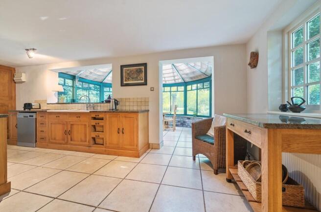 1311928-12-6851def1336d0