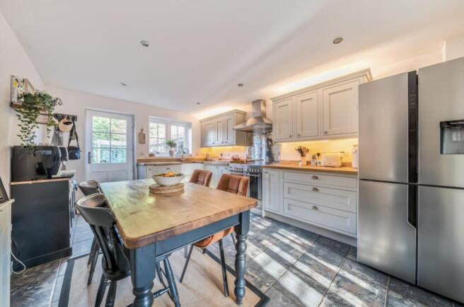 1384874-13-6929a3e6db6e4