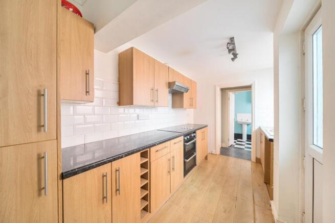 1395756-9-695ba108ad12f