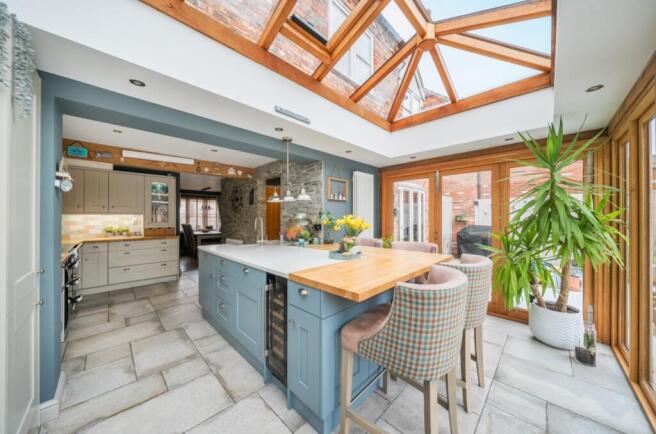 1396191-1-695cedd9e5251-ARW