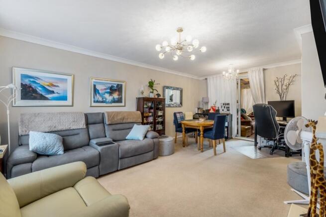 33 Lowgate Avenue (Bicker)-12