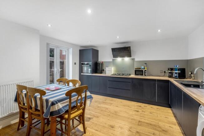 2 Ernest Villas (Boston)-15