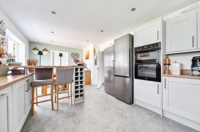 1307195-10-68495b3332398