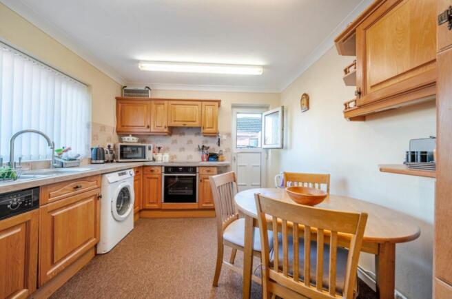 1377029-43-690f0fca5e6a4