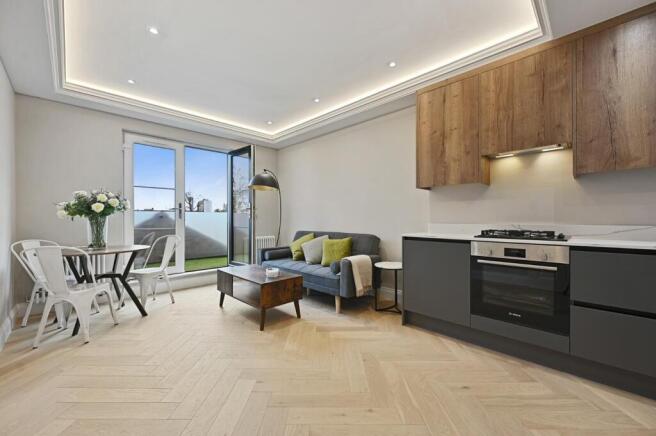 REA - Flat 4, 4 Lynton Road - Reception3 (1).jpg