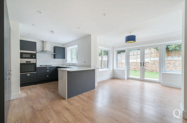 30aa4208-9958-470...