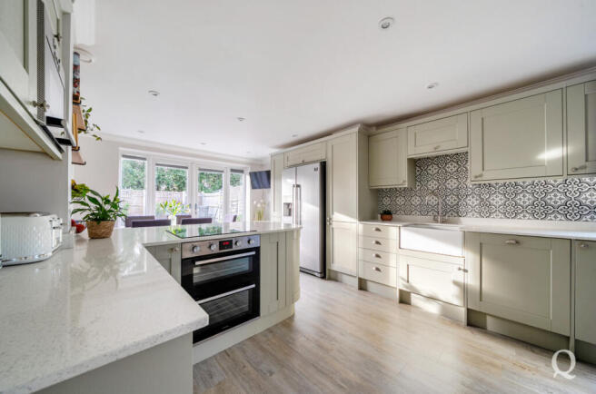 eef326bb-118f-4c6...