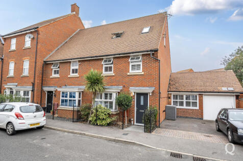 Carnation Crescent, Sittingbourne, Kent, ME10