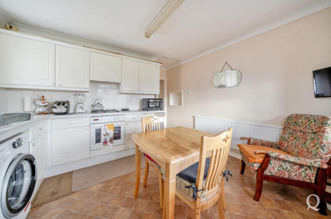 6d4a17bf-ae69-4b7...