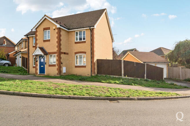 228144bd-4f83-404...