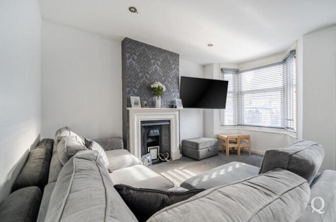 e9f66c98-12e8-4a1...