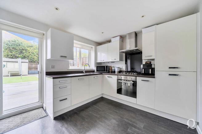 25853997-eebd-485...