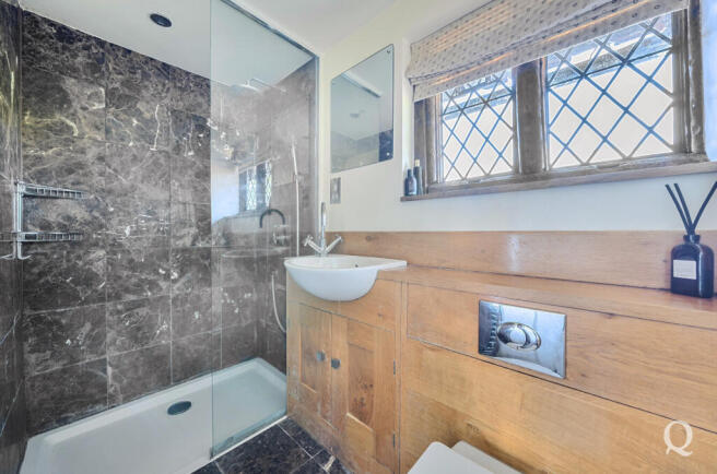 53eea690-db27-482...