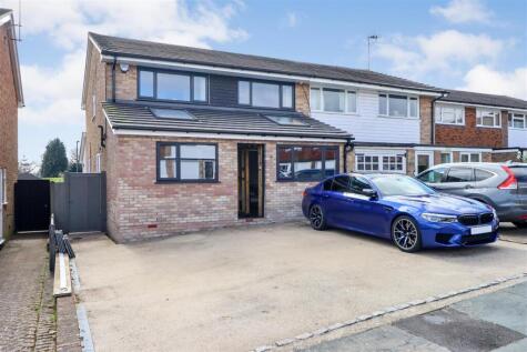 Howard Road, Horsham