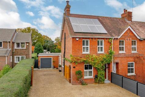 Andrews Road, Southwater, Horsham