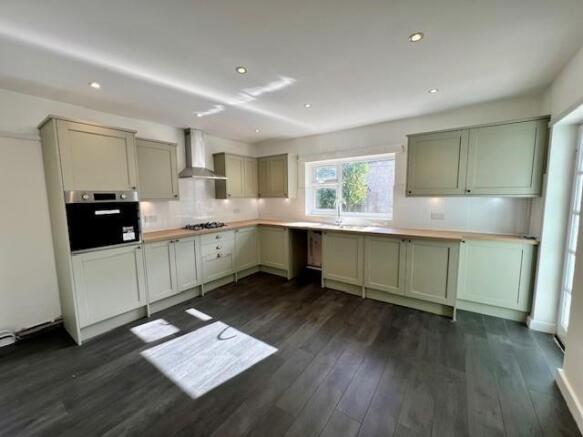 Kitchen x 2.jpg