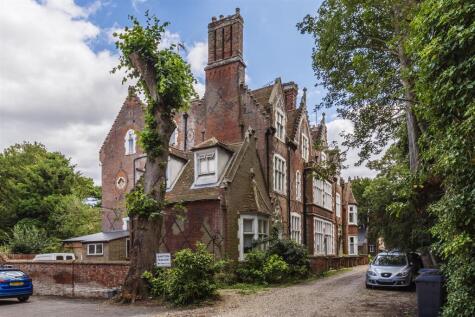 New Dover Road, Canterbury