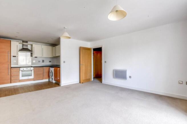 LOUNGE / DINING ROOM
