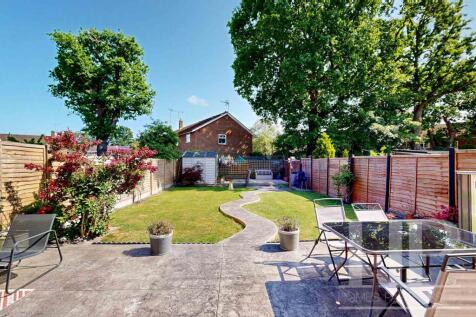 Warren Drive, Crawley, RH11