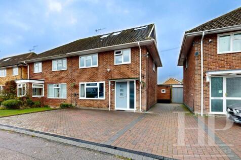 Burns Road, Crawley, RH10