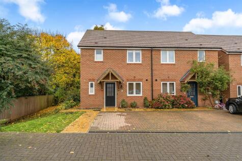 Leigh Woods Place, Silsoe