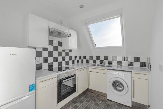 12 Hampton House-2.jpg