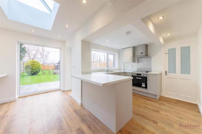 Kitchen / Breakfast Room